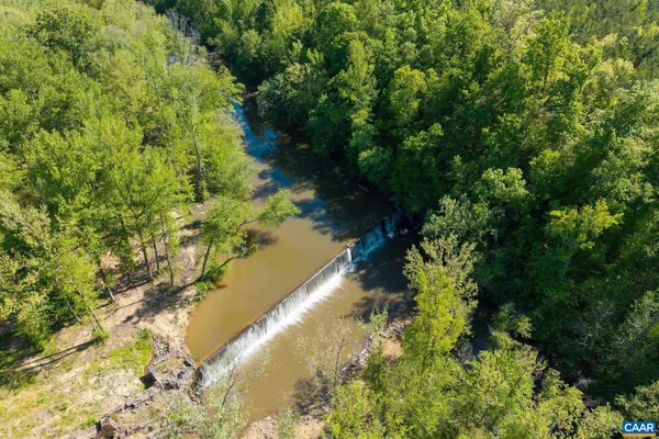 $3,750,000 | 400 Doe Lane, Chatham, VA 24531