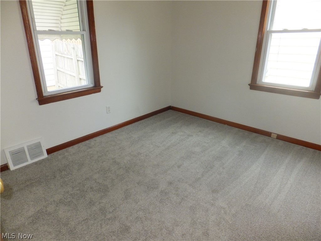 4424 Roadoan Road Brooklyn, OH 44144 - Photo 10 of 27