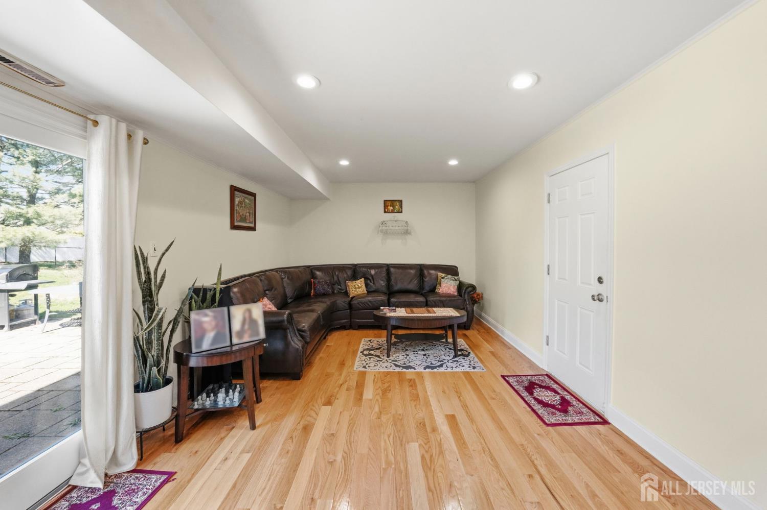12 Boxwood Road Piscataway, NJ 08854 - Photo 36 of 66 Gallery Image 36