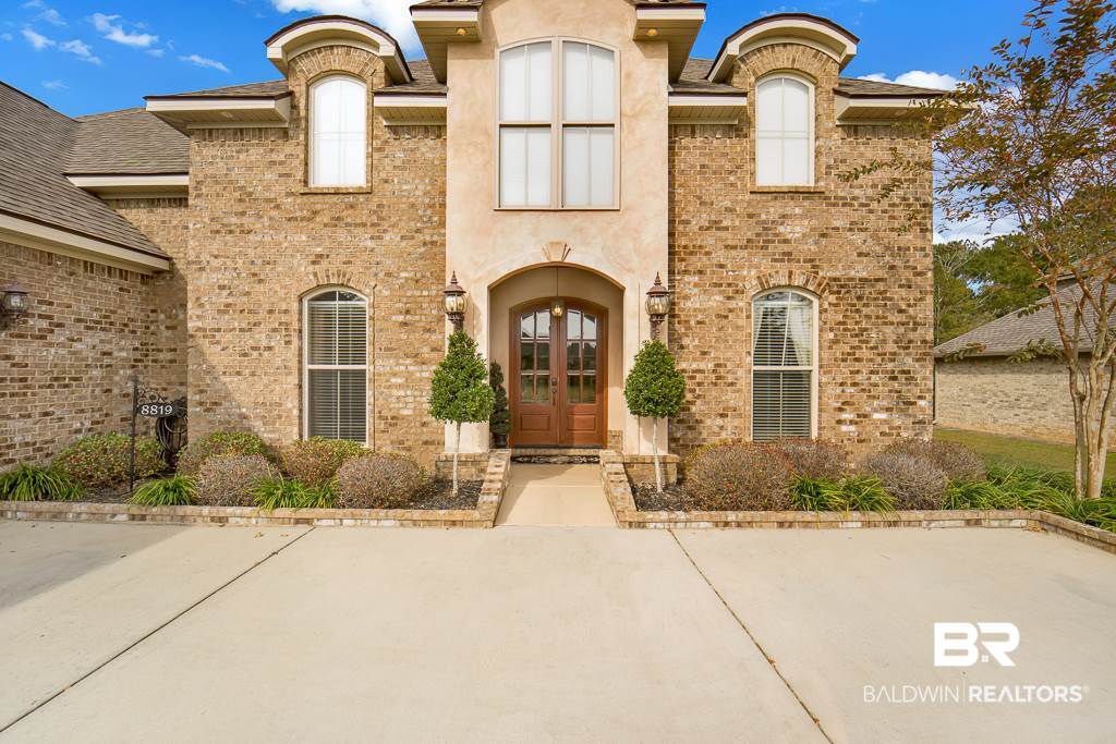 8819 Rosedown Lane Daphne, AL 36526 - Photo 3 of 34 Front