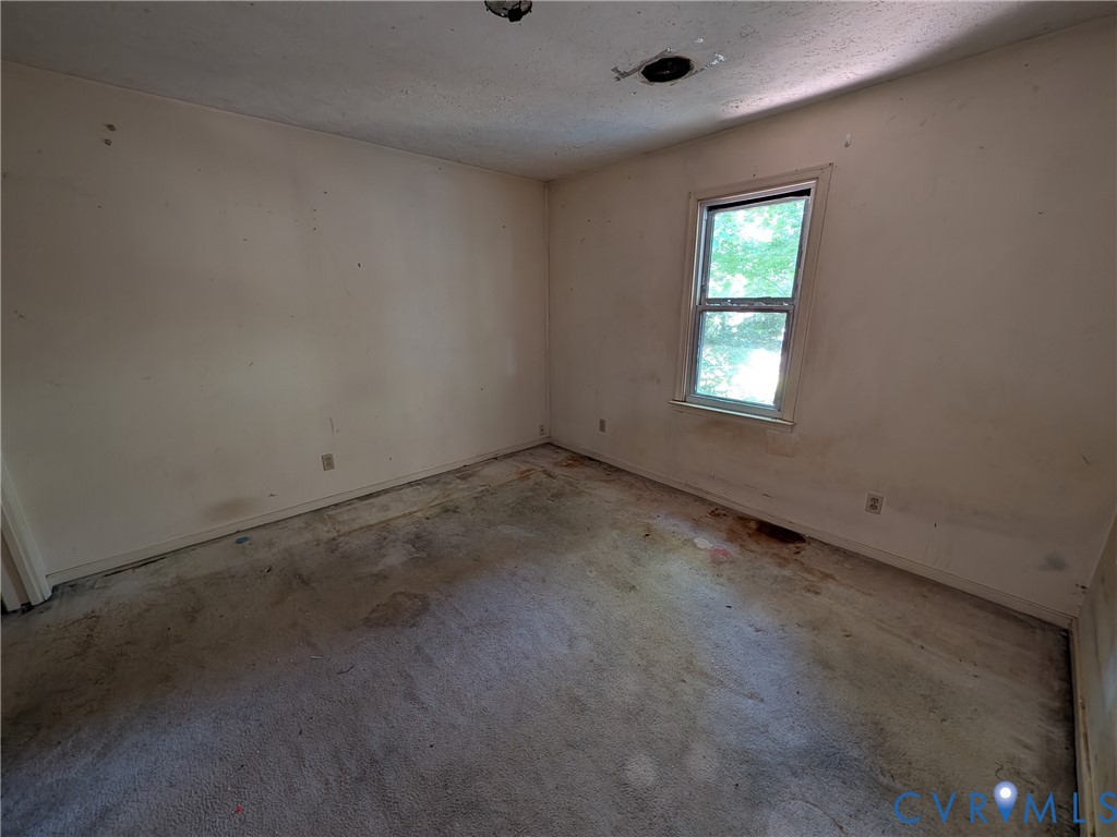 914 Spirea Road Chesterfield, VA 23236 - Photo 16 of 17