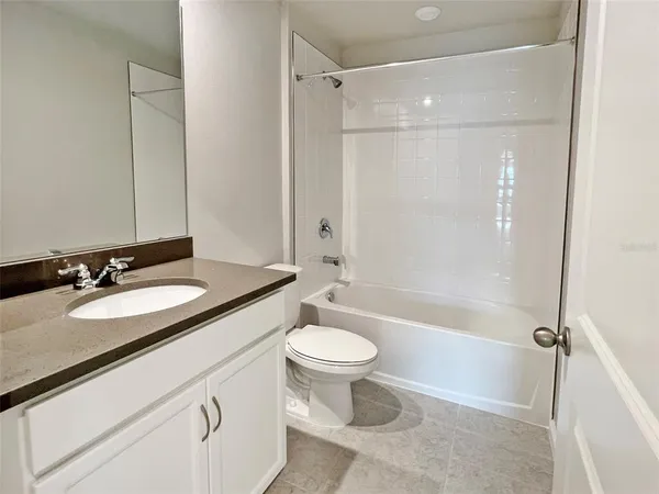 $2,300 | 3228 Sunrise Spg Place, Brandon, FL 33511