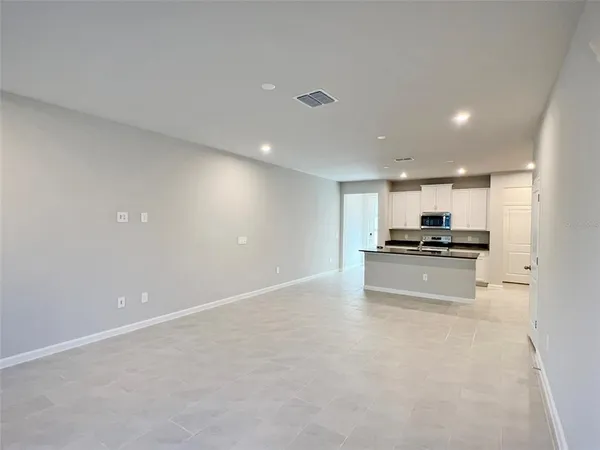 $2,300 | 3228 Sunrise Spg Place, Brandon, FL 33511