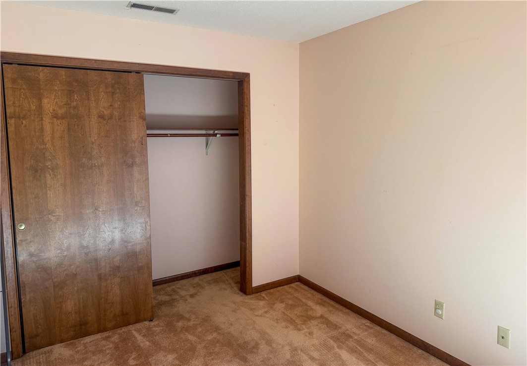 1139 Lakeridge Road Danville, IL 61832 - Photo 27 of 38 Gallery Image 27