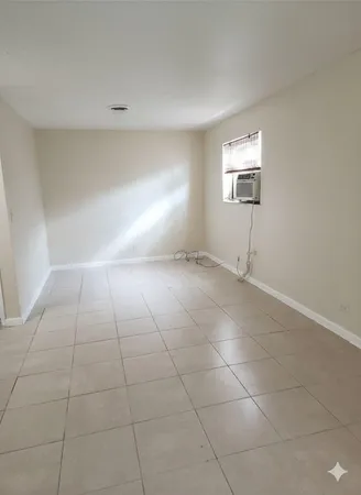 $1,250 | 1300 Northwest 61st Avenue, Unit 102, Sunrise, FL 33313