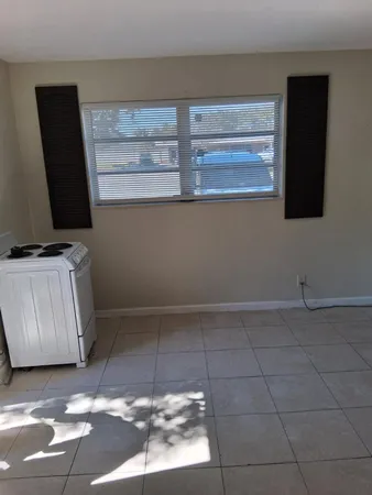 $1,250 | 1300 Northwest 61st Avenue, Unit 102, Sunrise, FL 33313