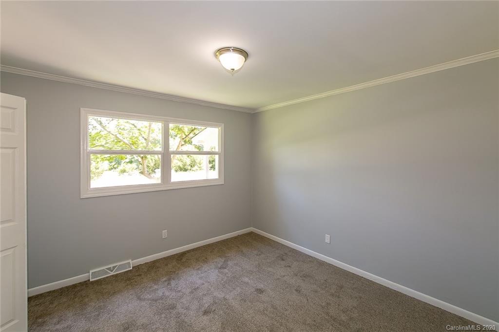 2173 Cabe Road Clover, SC 29710 - Photo 16 of 34 Gallery Image 16