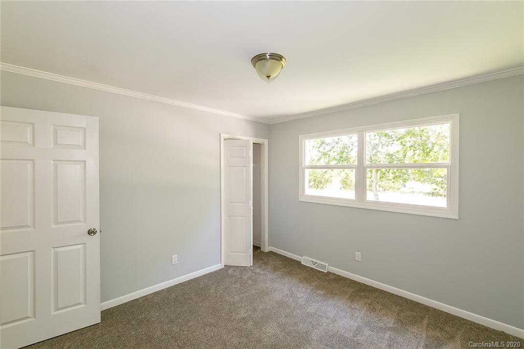 2173 Cabe Road Clover, SC 29710 - Photo 10 of 34 Gallery Image 10