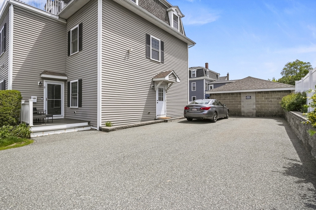 75 Pine Street, Unit 21 Waltham, MA 02453 - Photo 23 of 24