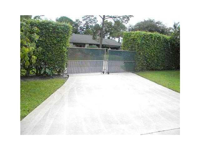 5333 Adams Road Delray Beach, FL 33484 - Photo 4 of 11 sandra gate