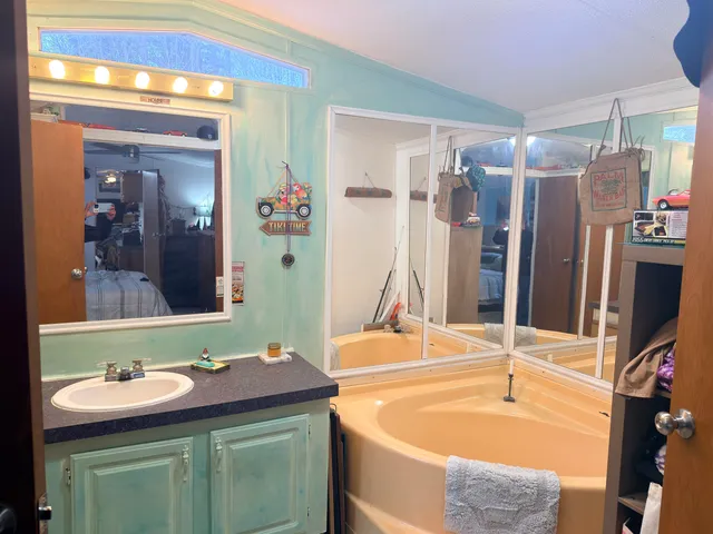 $164,900 | 558 Lost Nation Road, Groveton, NH 03582