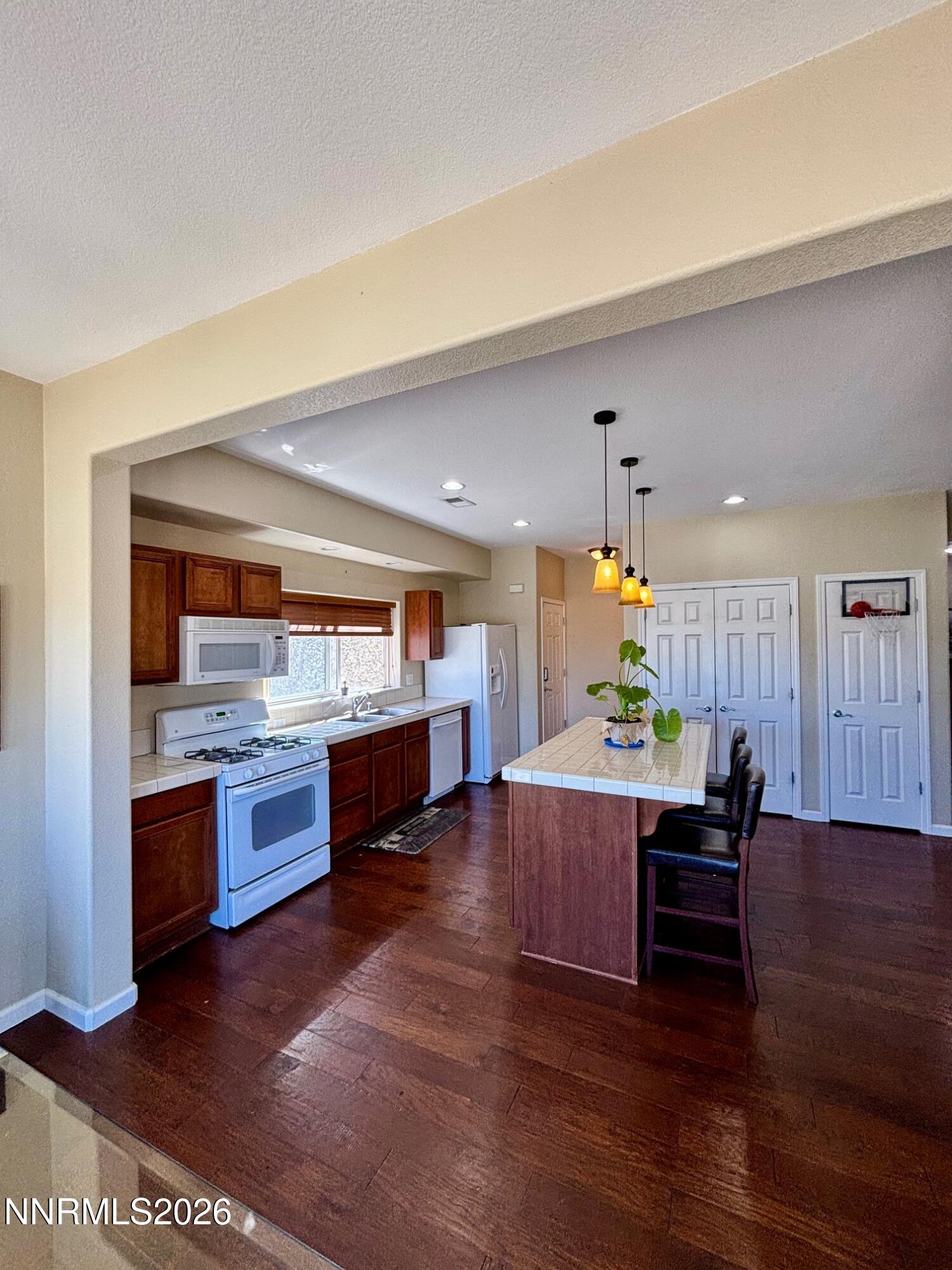 4299 Amber Marie Lane Reno, NV 89503 - Photo 17 of 32 KITCHEN