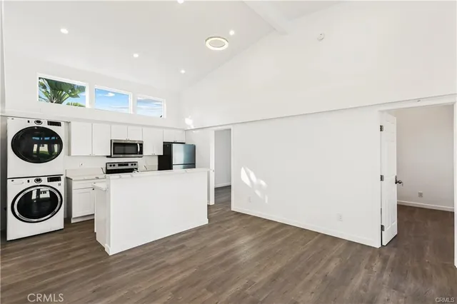 $2,090,000 | 552 North Cambridge Street, Orange, CA 92867