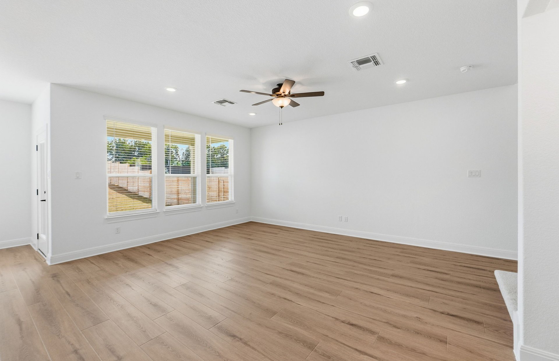 400 Foresail Road Leander, TX 78641 - Photo 11 of 31