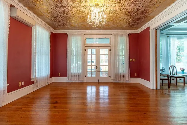 $999,999 | 2420 Colcord Avenue, Waco, TX 76707