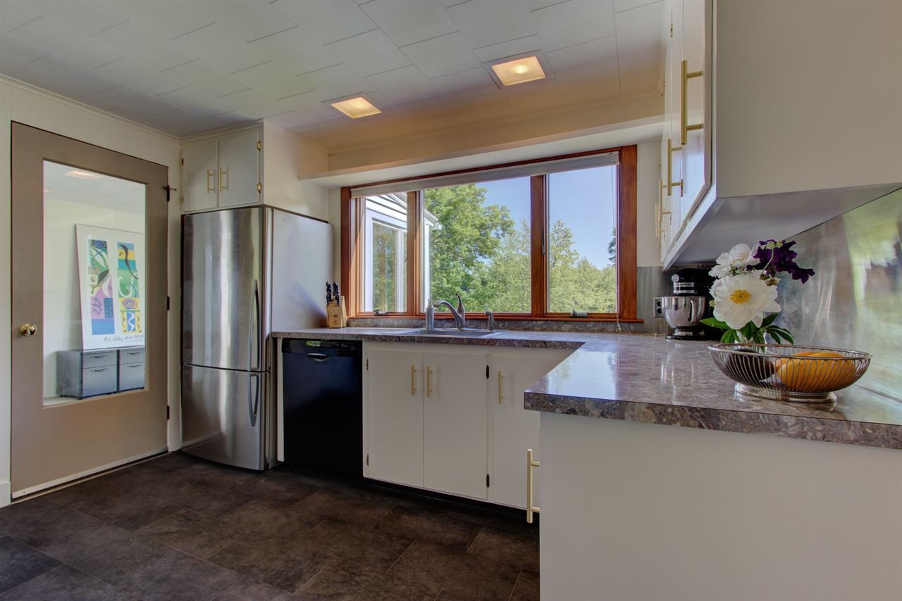 11 Faculty Road Durham, NH 03824 - Photo 4 of 40