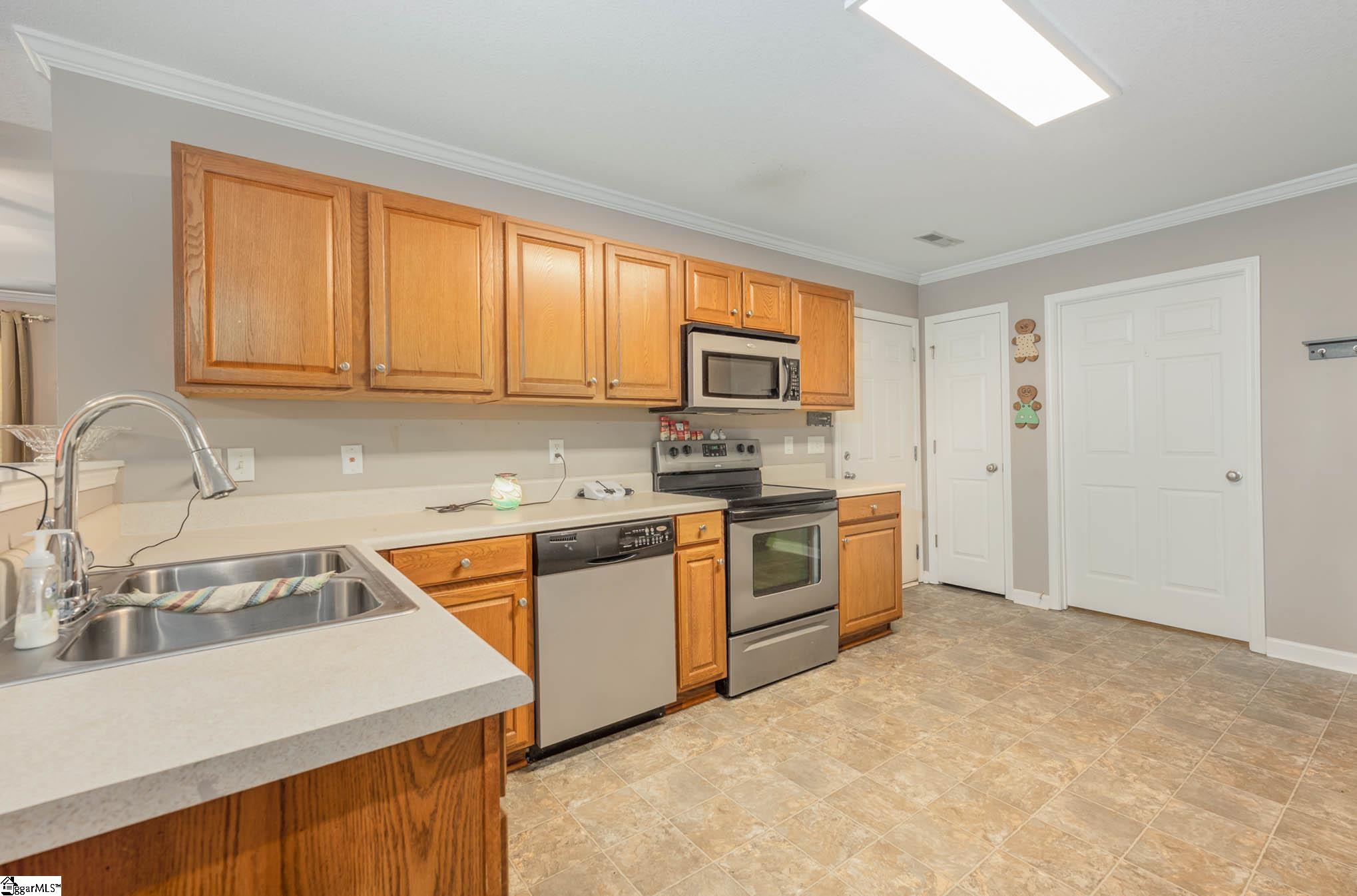 105 Rudolph Court Anderson, SC 29625 - Photo 11 of 32 Gallery Image 11