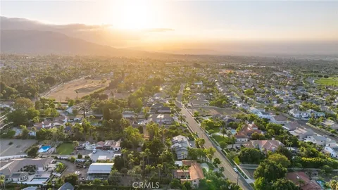 $1,299,000 | 880 Encanto Street, Corona, CA 92881
