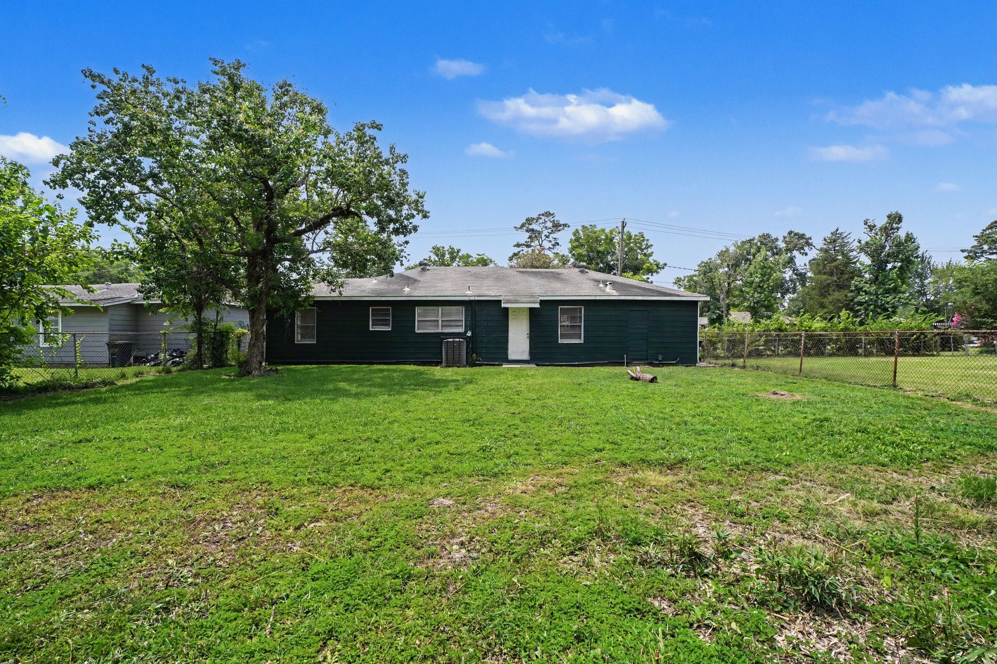 8433 Woodlyn Road Houston, TX 77028 - Photo 17 of 19