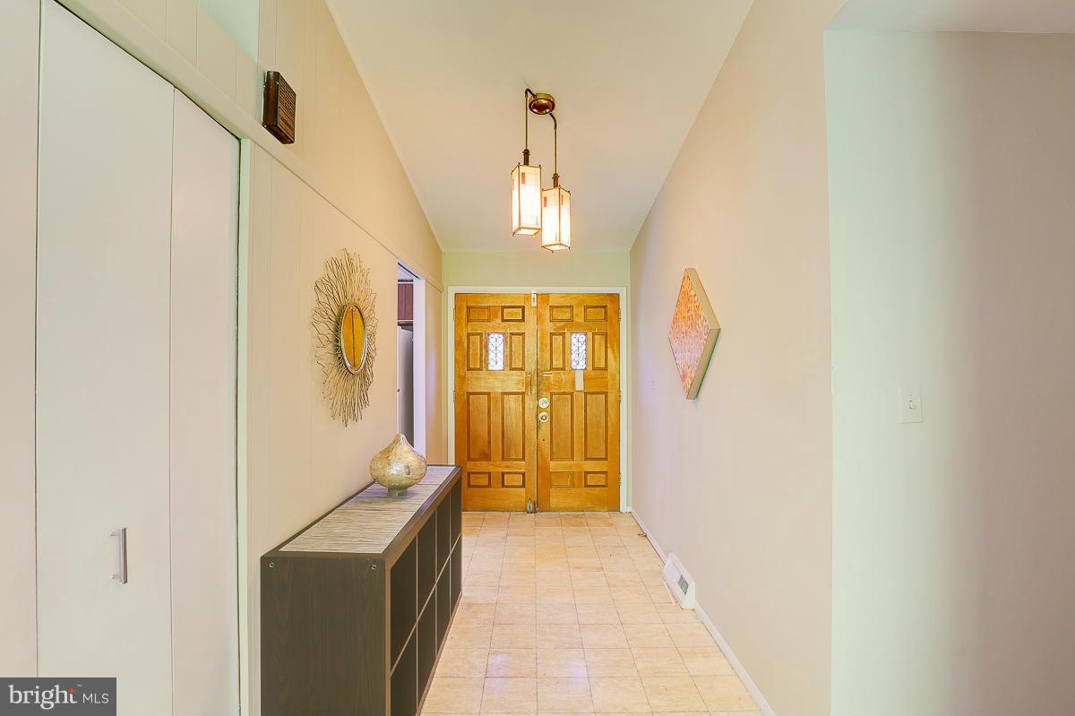 1004 Bittersweet Road Pikesville, MD 21208 - Photo 6 of 30 Interior (General)