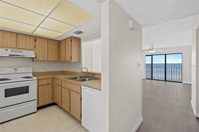 $194,500 | 6760 Highway 1, Unit 3204, Mims, FL 32754