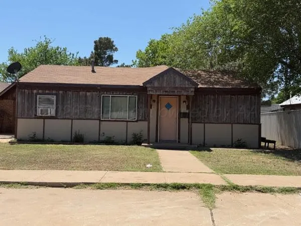 $69,500 | 509 Ave C Northwest, Childress, TX 79201