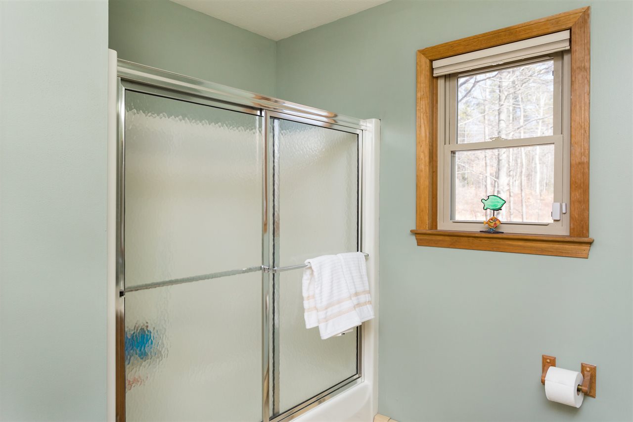 11 Lamy Road Rochester, NH 03839 - Photo 35 of 40