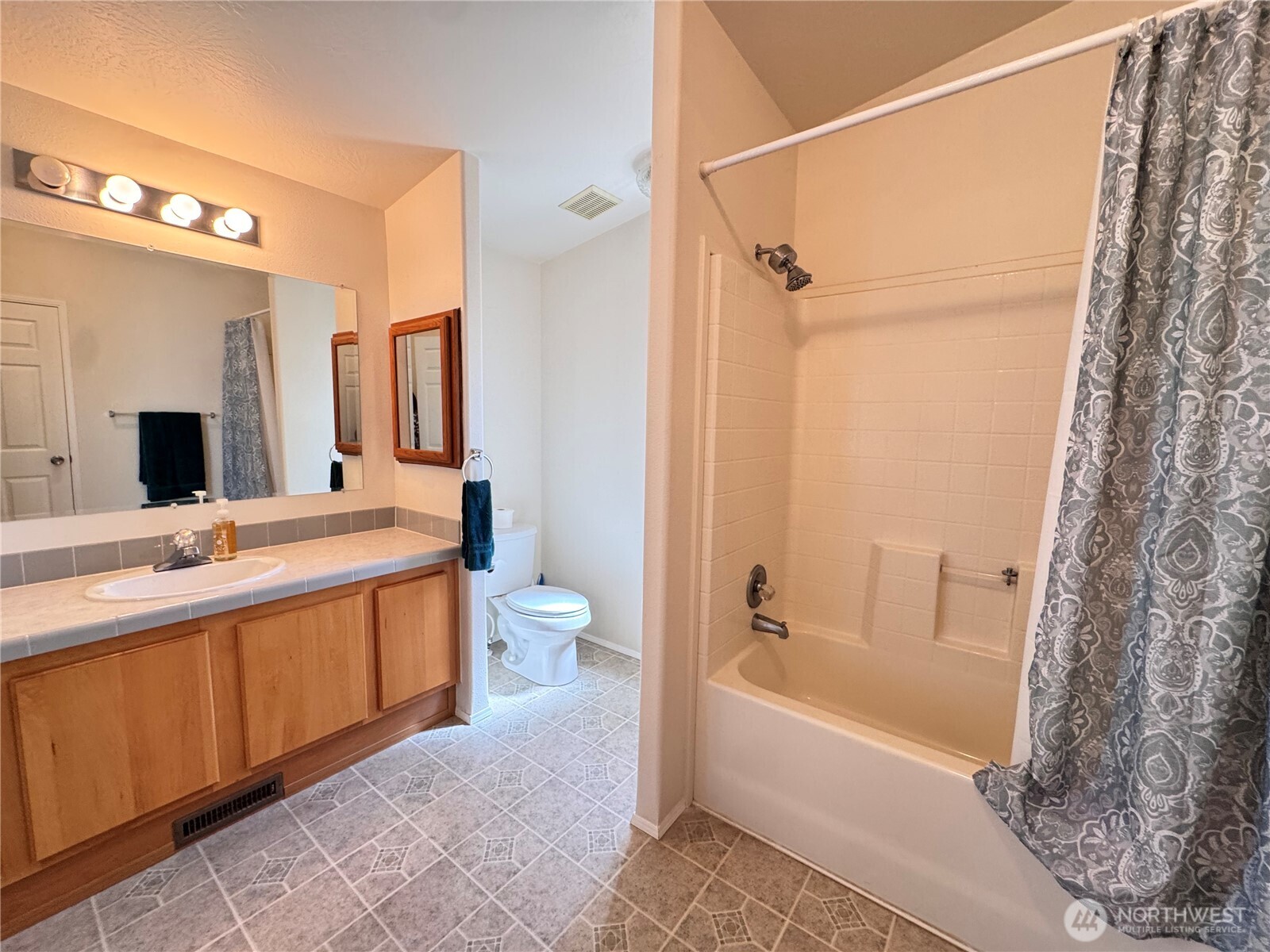 528 North 7th Avenue Sequim, WA 98382 - Photo 15 of 29