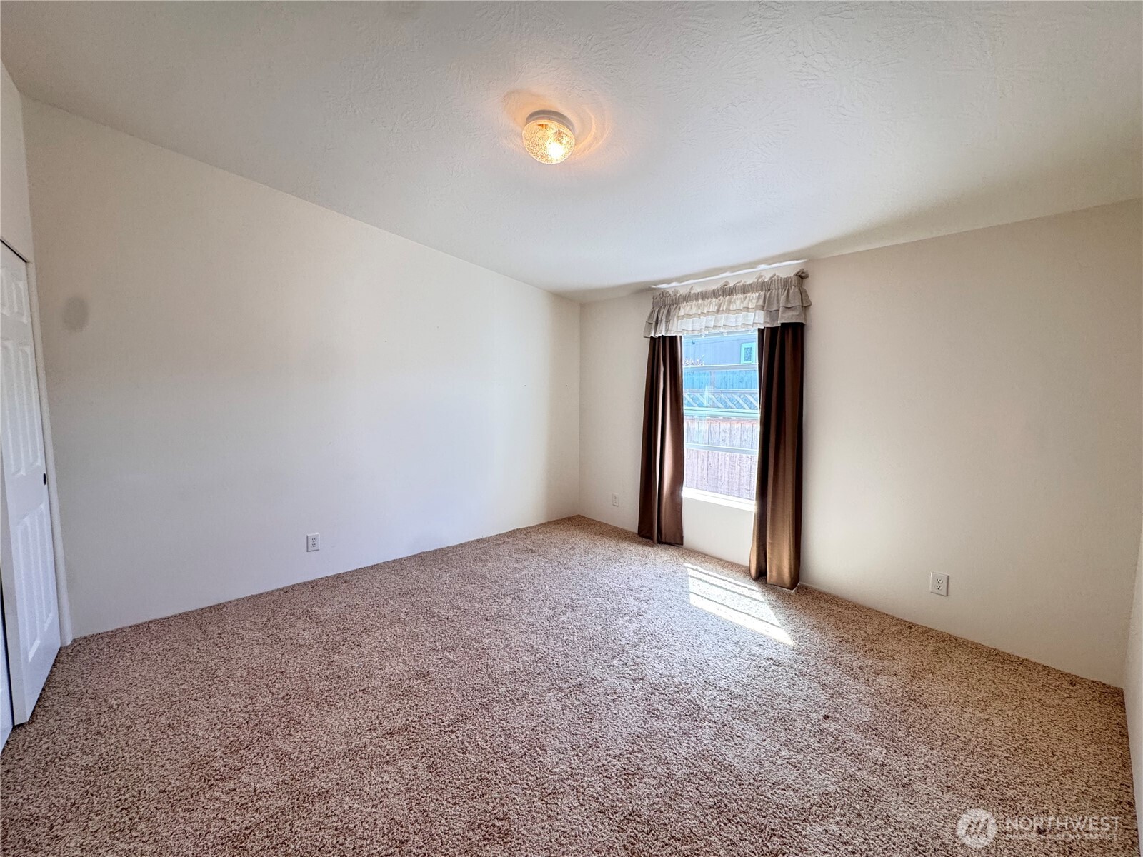 528 North 7th Avenue Sequim, WA 98382 - Photo 18 of 29
