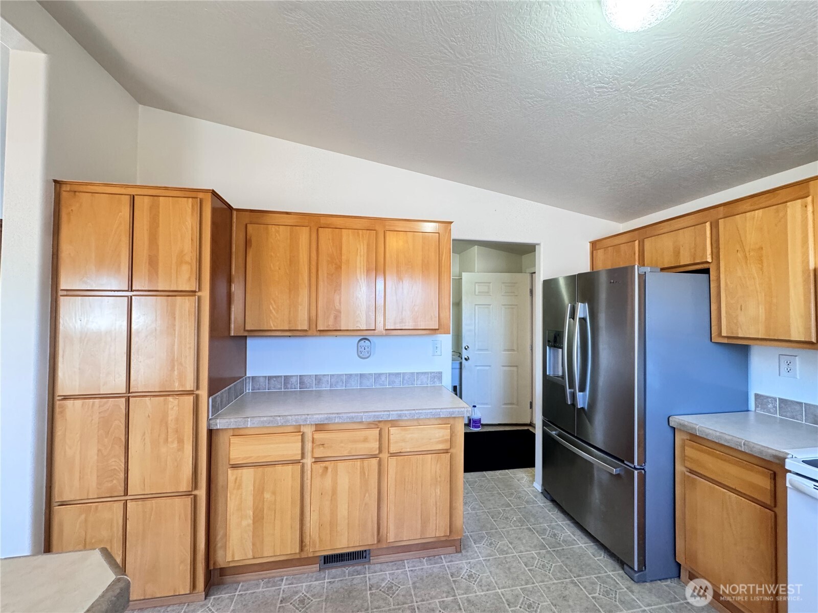 528 North 7th Avenue Sequim, WA 98382 - Photo 7 of 29