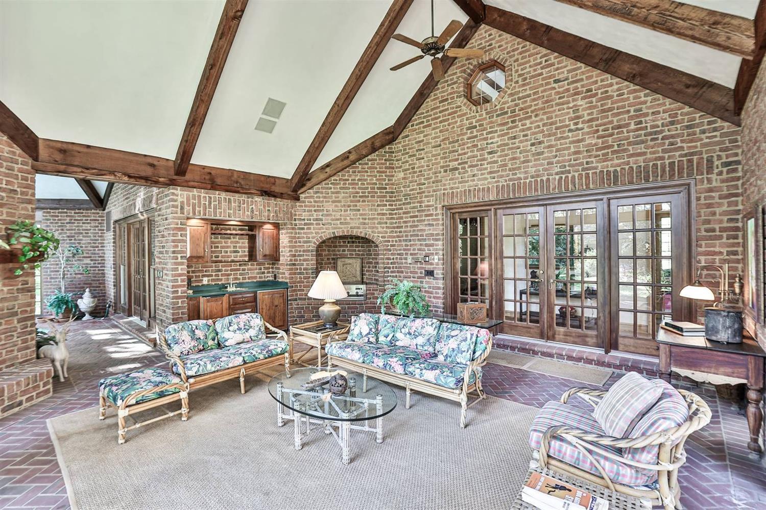 9125 Cunningham Road Cincinnati, OH 45243 - Photo 24 of 50