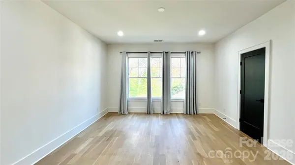 $4,500 | 610 West Boulevard, Charlotte, NC 28203