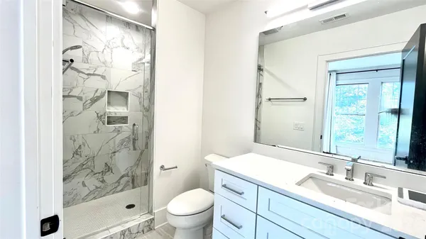 $4,500 | 610 West Boulevard, Charlotte, NC 28203