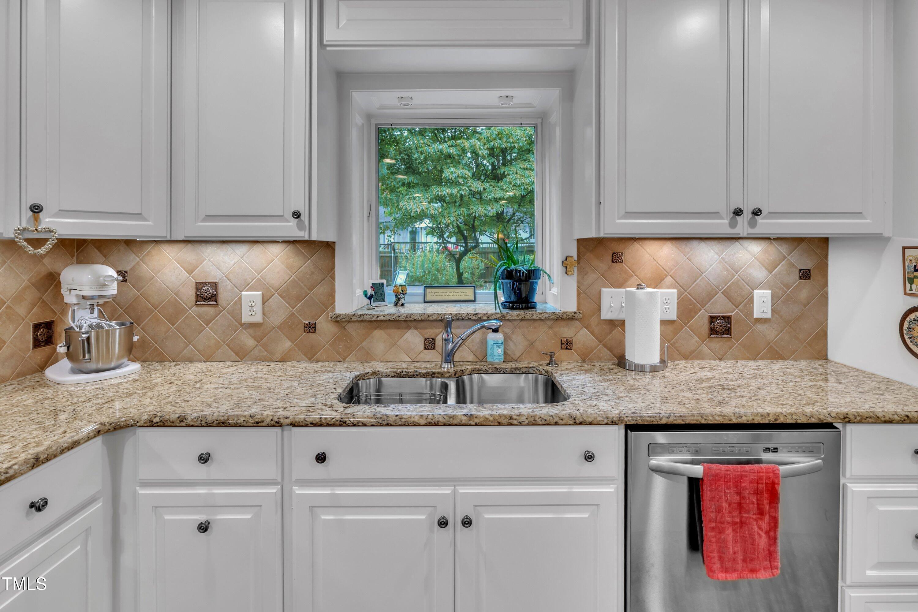 2013 Eagleton Circle Raleigh, NC 27609 - Photo 31 of 62 31-2013 Eagleton-25