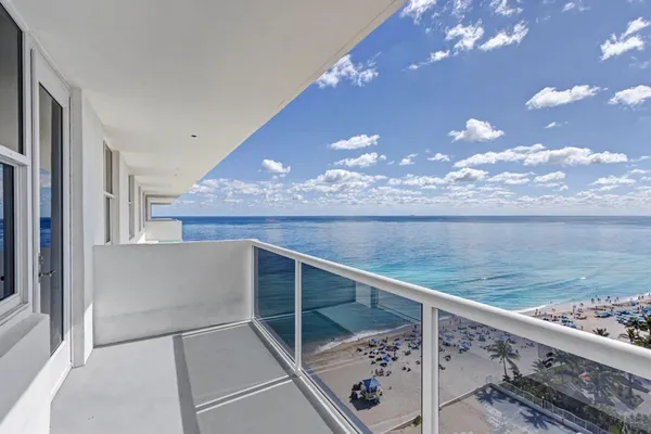 $3,750 | 3725 South Ocean Drive, Unit PH6, Hollywood, FL 33019