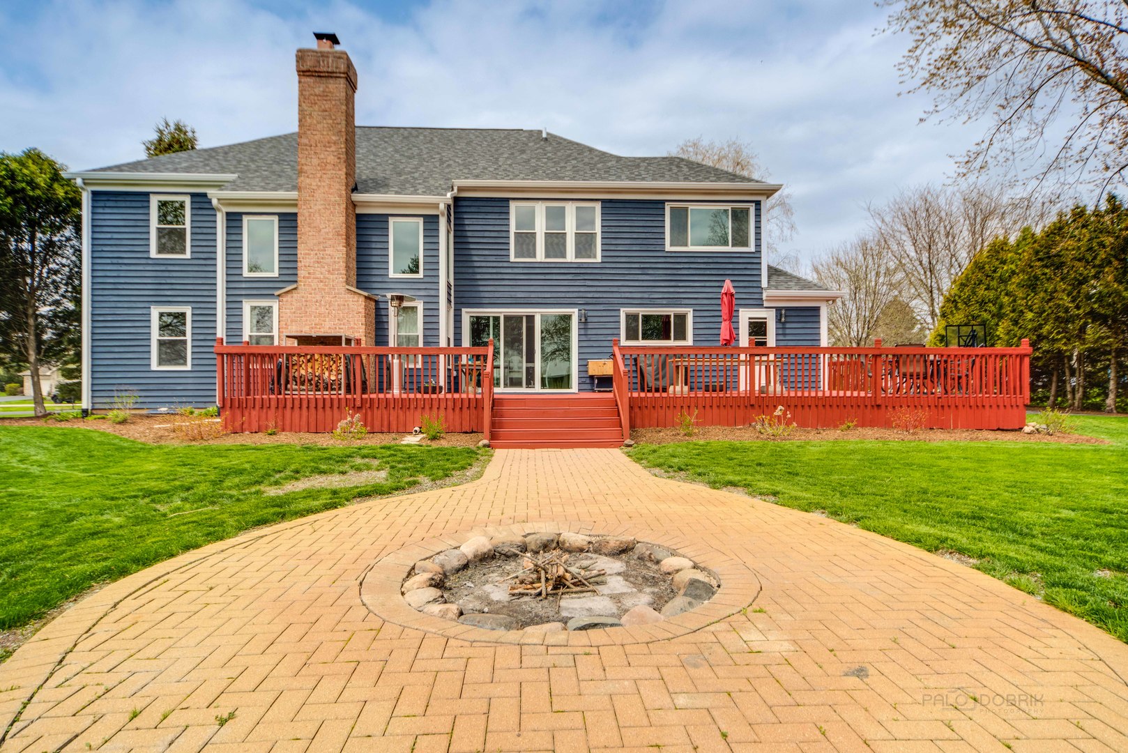 1603 Elm Street Spring Grove, IL 60081 - Photo 32 of 38 front view of a house with a yard