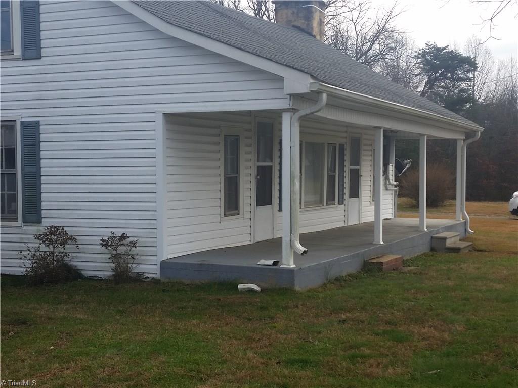 4857 Siloam Road Dobson, NC 27017 - Photo 3 of 9 Gallery Image 3