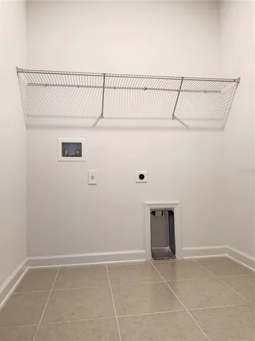 $2,700 | 7117 Dilly Lk Avenue, Groveland, FL 34736