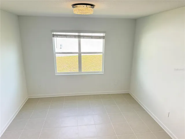 $2,700 | 7117 Dilly Lk Avenue, Groveland, FL 34736