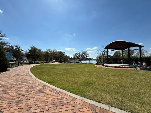 $2,700 | 7117 Dilly Lk Avenue, Groveland, FL 34736