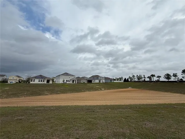 $2,700 | 7117 Dilly Lk Avenue, Groveland, FL 34736