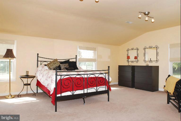 13940 Rover Mill Road West Friendship, MD 21794 - Photo 21 of 29 Bedroom