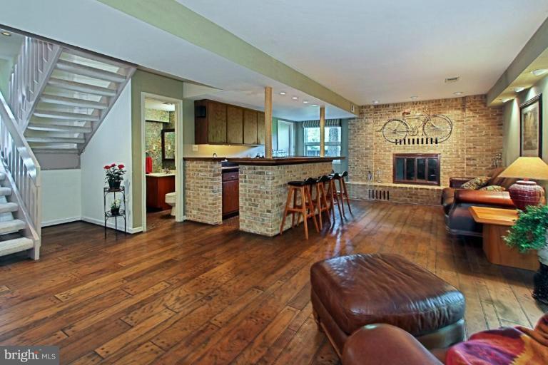 7101 Triad Way Springfield, VA 22151 - Photo 18 of 27 Family Room