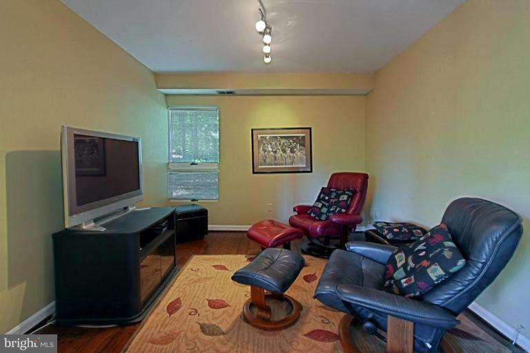 7101 Triad Way Springfield, VA 22151 - Photo 19 of 27 Den