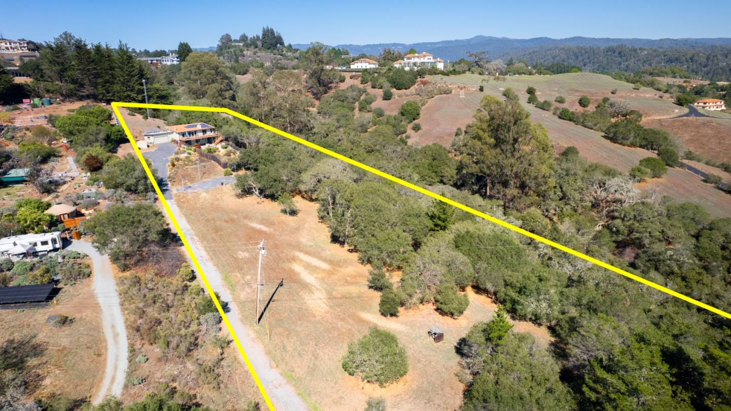 490 Amigo Road Soquel, CA 95073 - Photo 6 of 71 a view of a city and mountains