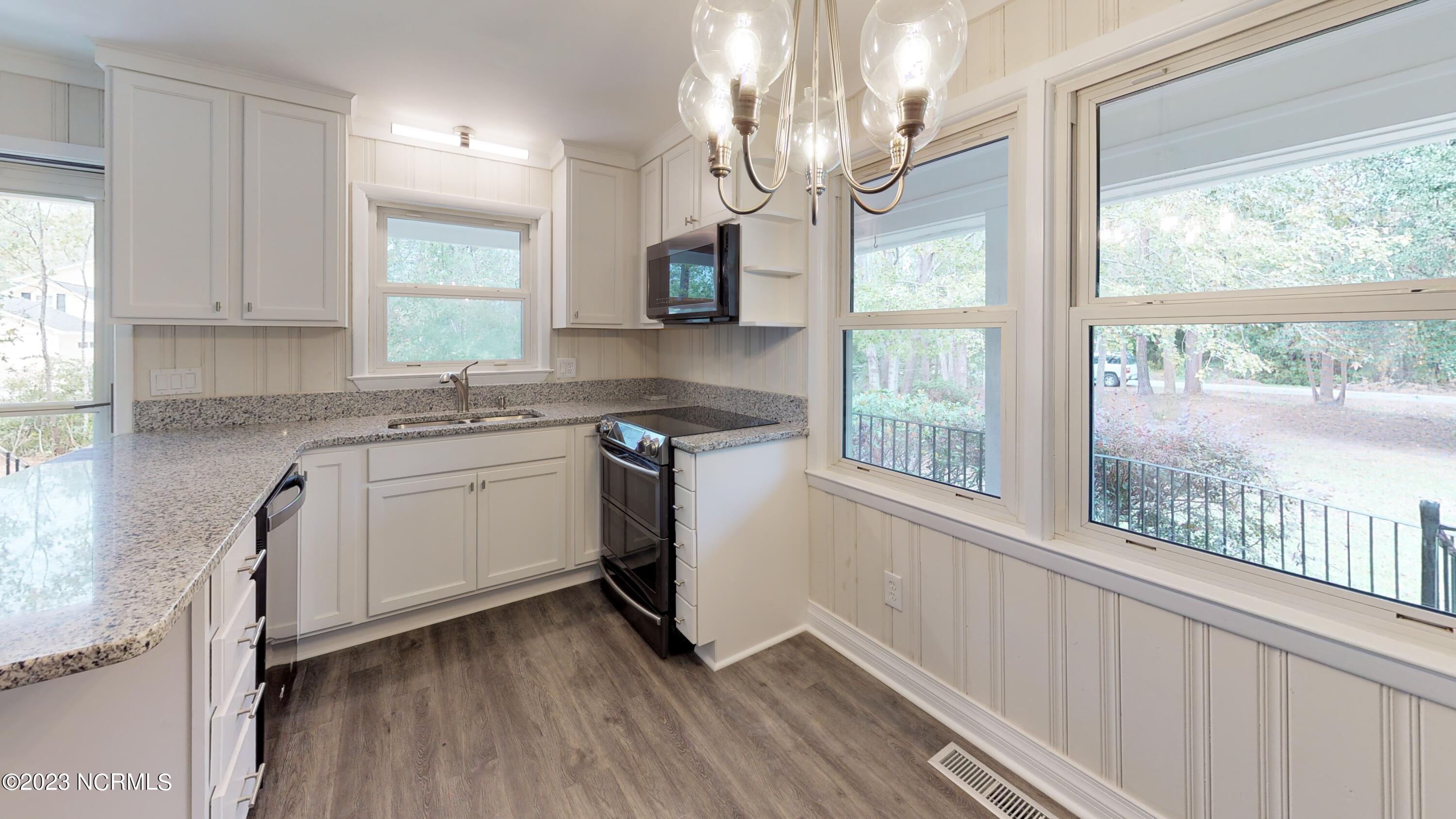 201 Country Place Road Wilmington, NC 28409 - Photo 9 of 29 201-Country-Place-Rd-Kitchen(4)