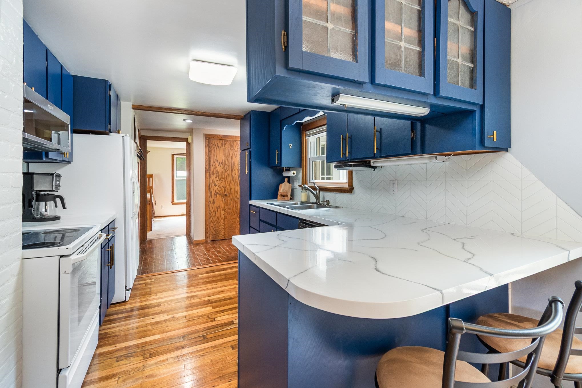 2581 North Waldo Road Midland, MI 48642 - Photo 7 of 26 Gallery Image 7