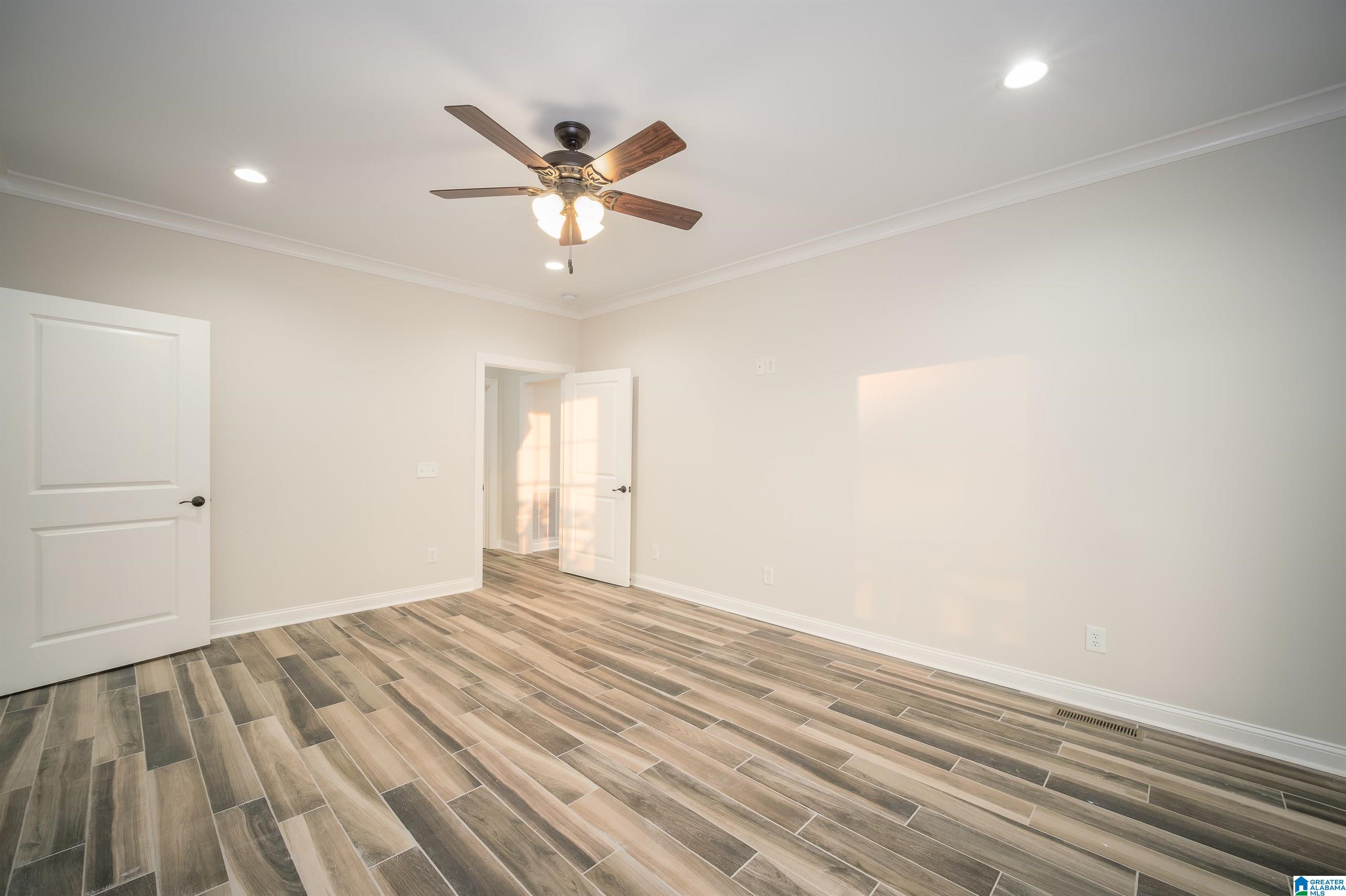 241 Bluegrass Lane Jasper, AL 35503 - Photo 9 of 53