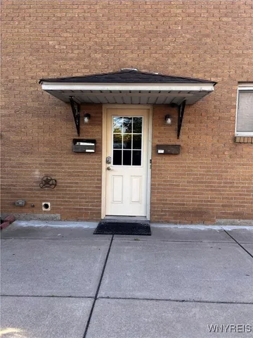 $1,450 | 688 Dick Road, Cheektowaga, NY 14225