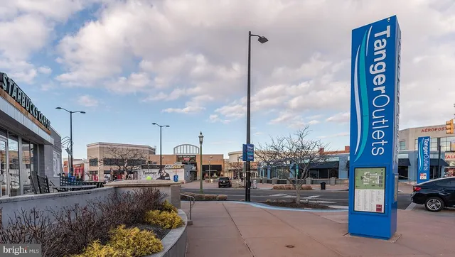 $554,990 | 6 Emily Court, Monroe Township, NJ 08831